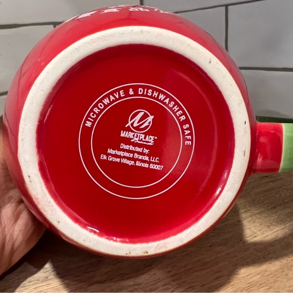 BIG Red "I Put Sriracha On My Sriracha" 24oz Huge Coffee Cup HUY FONG FOODS - Picture 3 of 4